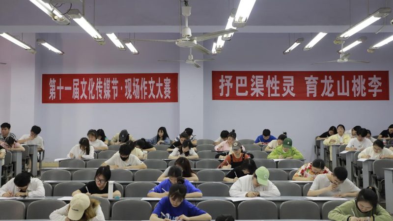 户外拍摄利器：大疆户外拍摄设备型号深度解析**